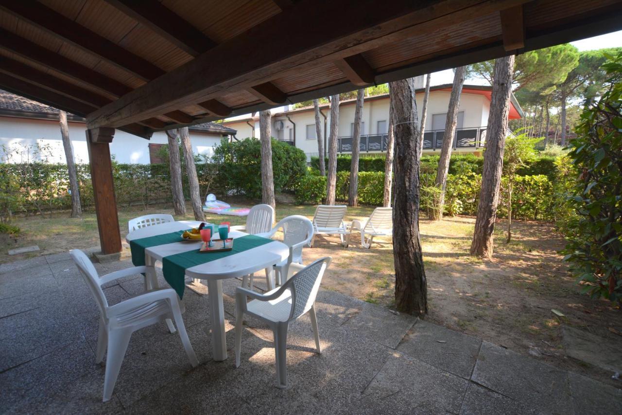 Villa In Lignano Riviera Comfortable Lignano Sabbiadoro Exterior photo
